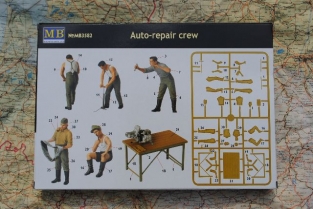 MB3582  Auto-repair crew